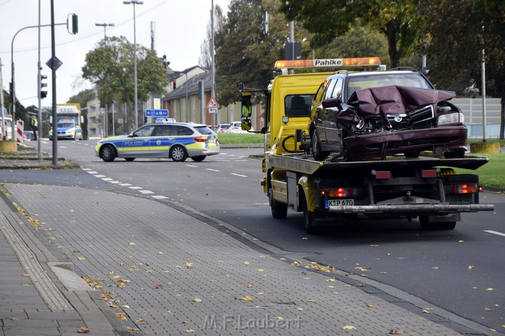 VU Koeln Buchheim Frankfurterstr Beuthenerstr P210.JPG - Miklos Laubert